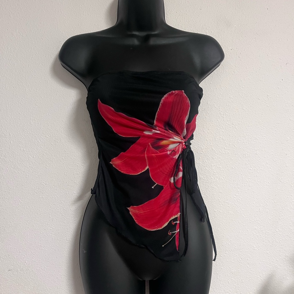 SHEIN Black and Red Floral Tube Top